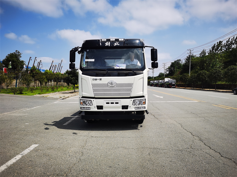 國六解放J6 灑水車(可選大小平臺)